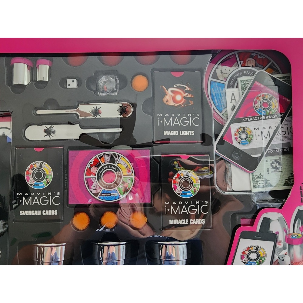 Marvin's iMagic 365 Tricks Interactive Magic Set Smartphone App Boxed - Picture 4 of 5